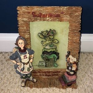 Boyd’s Bears picture frame.